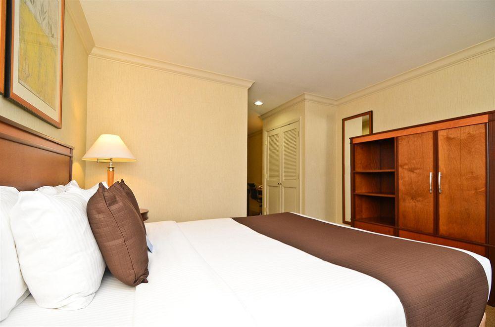 Best Western Plus All Suites Inn Santa Cruz Pokój zdjęcie